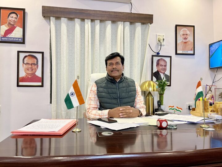 Chouhan, Tomar to lay foundation stone of over 250 crores devpt projects in Minister Kushwaha’s constituency in Gwalior today Chouhan, Tomar to lay foundation stone of over 250 crores devpt projects in Minister Kushwaha’s constituency in Gwalior today